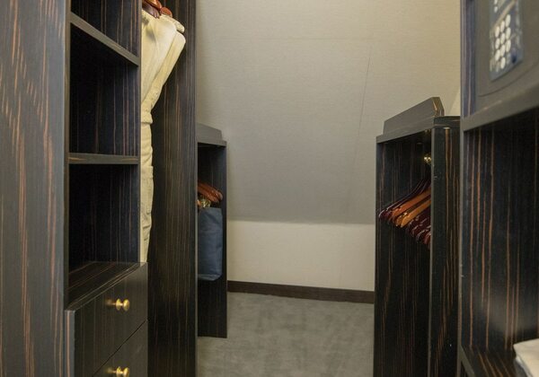 RSSC Seven Seas Mariner Grand Suite 2.jpg